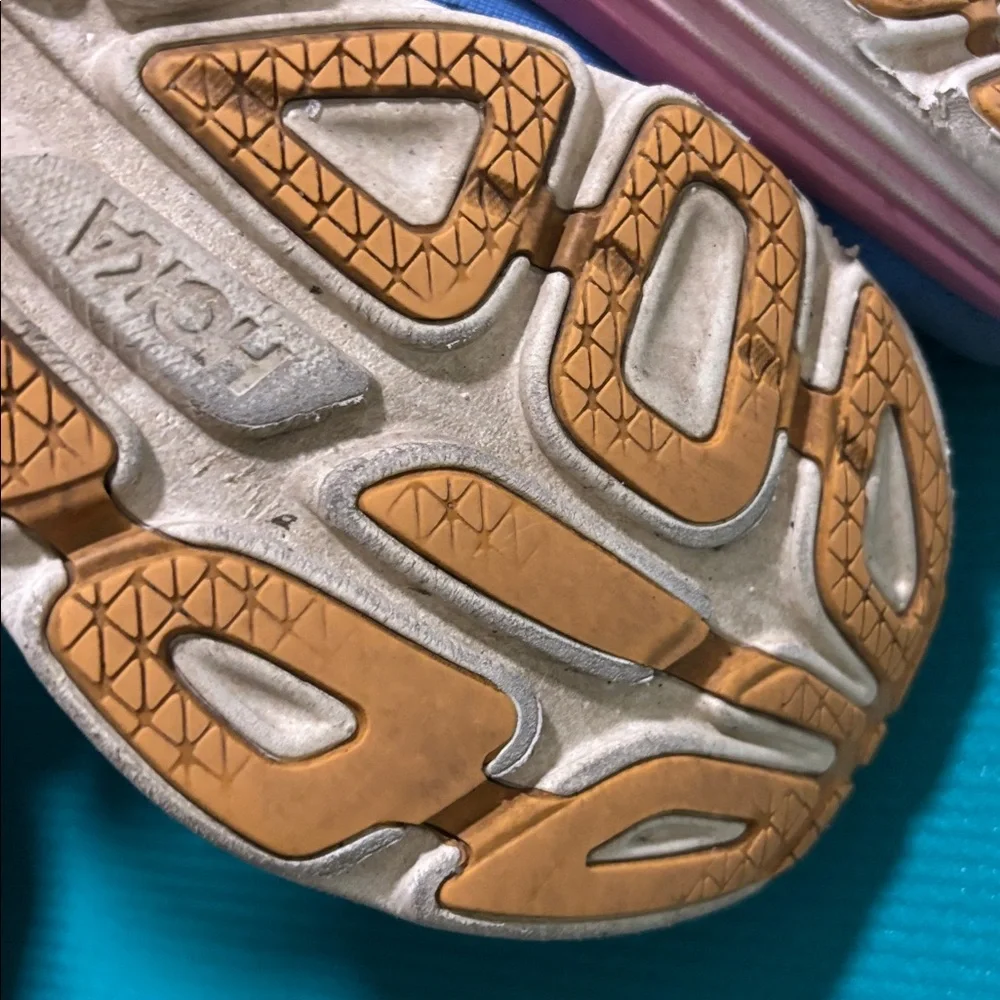 Hoka Bondi Blue and Pink running Shoes - Picture 5 of 6